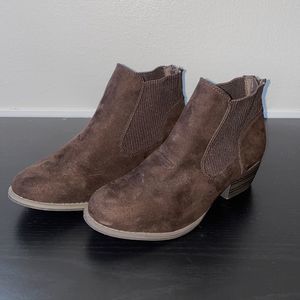 UNIONBAY Harper Women's Brown Faux Suede Leather Upper Ankle Boots Size 6